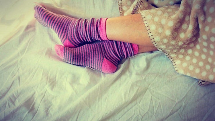 Dormire con le calze